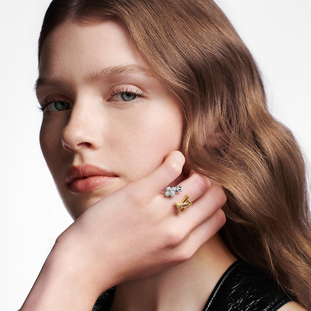 18K Louis Vuitton Gram Ring