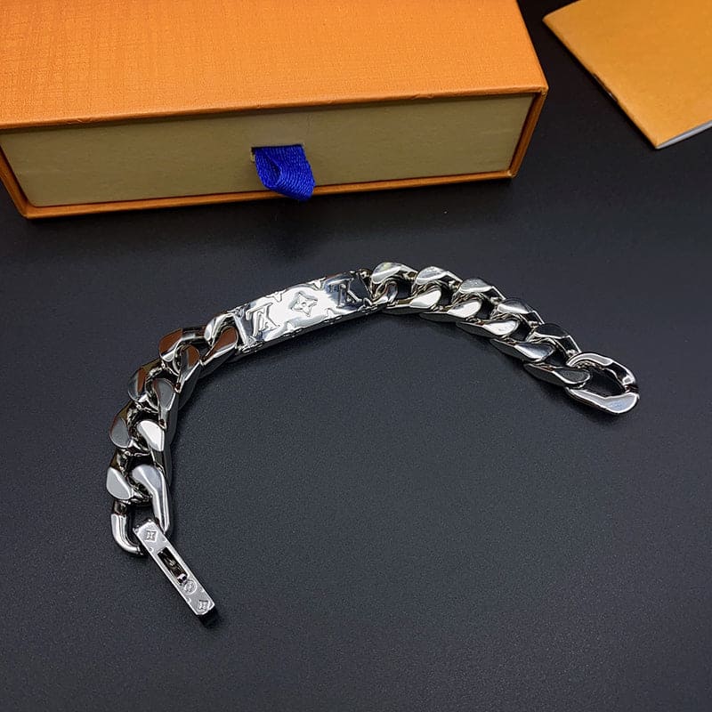 18K Louis Vuitton Monogram Logo Chain Bracelet