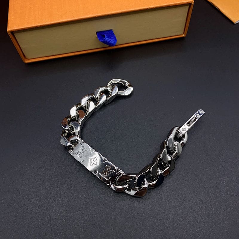 18K Louis Vuitton Monogram Logo Chain Bracelet