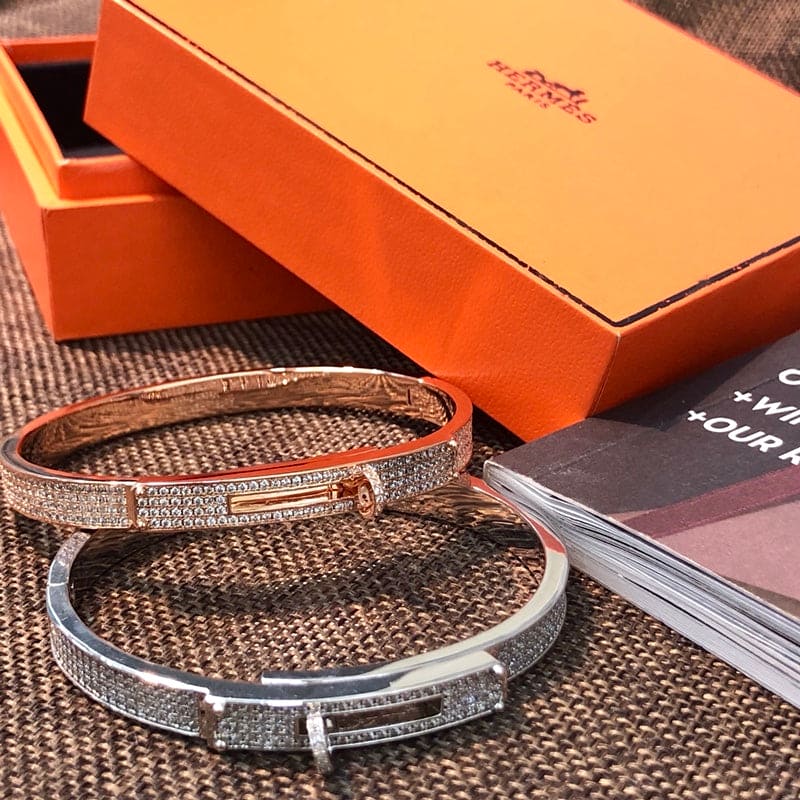 18K Yellow Gold Kelly Diamonds Hermes Bracelet