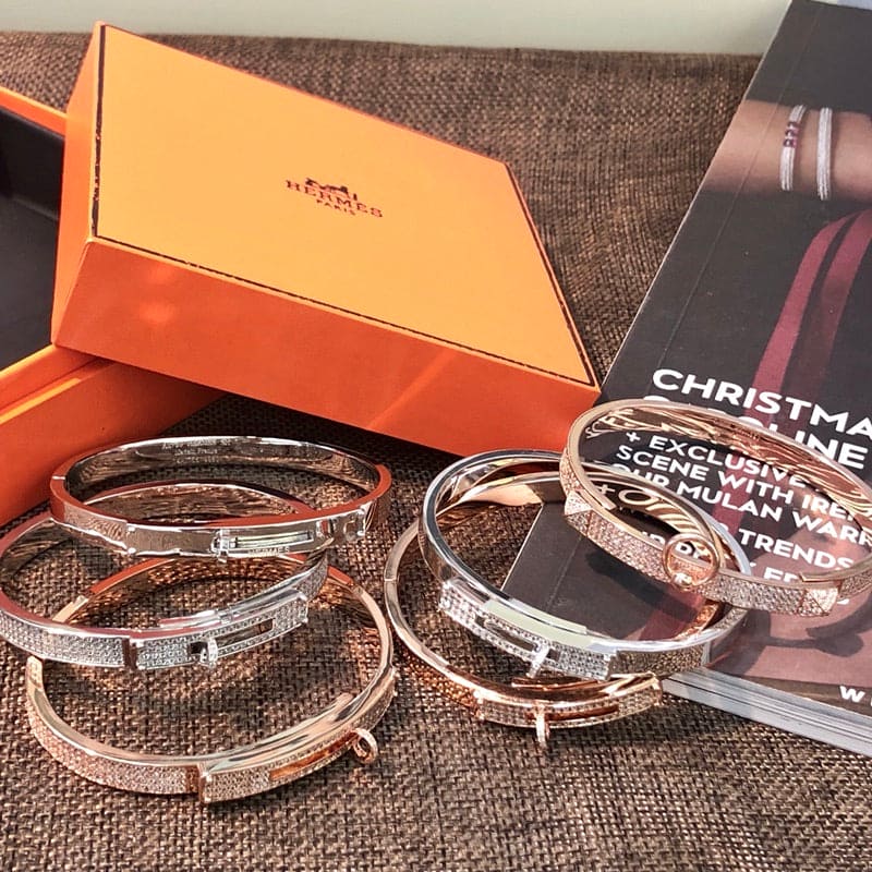 18K Yellow Gold Kelly Diamonds Hermes Bracelet