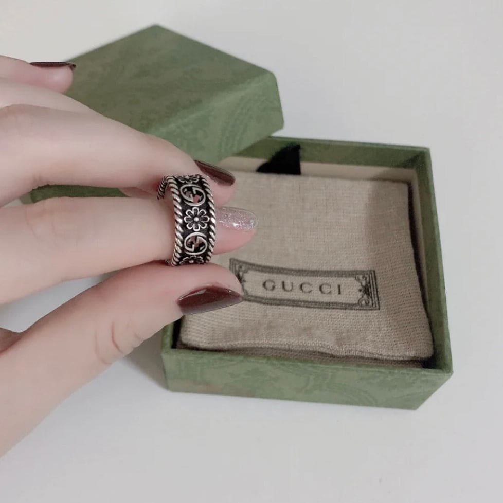 Double Gucci Aged Sterling Silver Interlocking Gucci Flower Ring