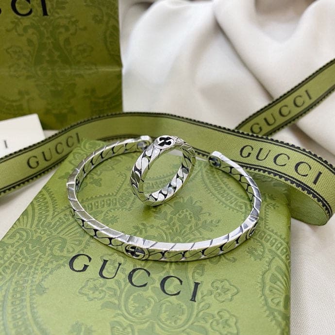Double Gucci Interlocking Gucci Cuff Bracelet