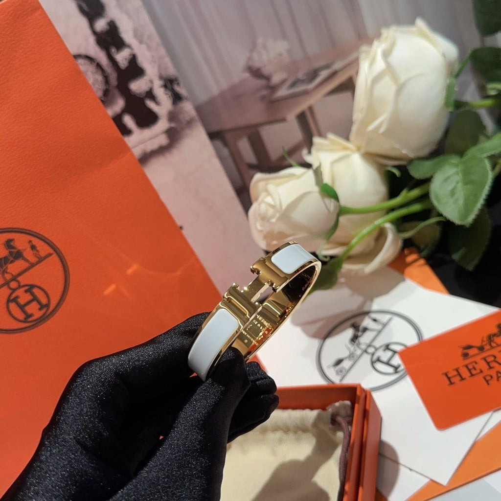 18K White Clic Hermes Bracelet