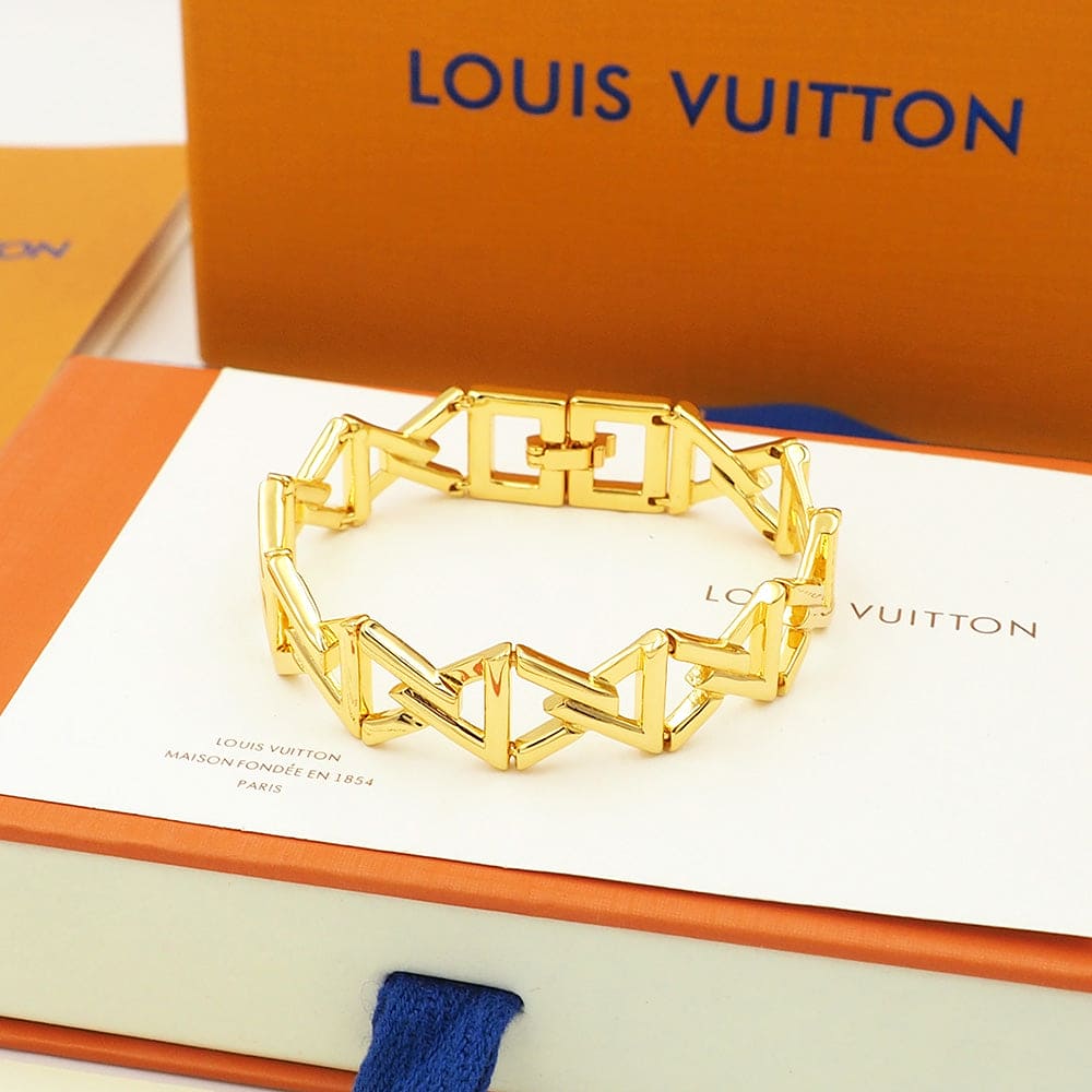 18K Louis Vuitton Volt Curb Chain Large Bracelet