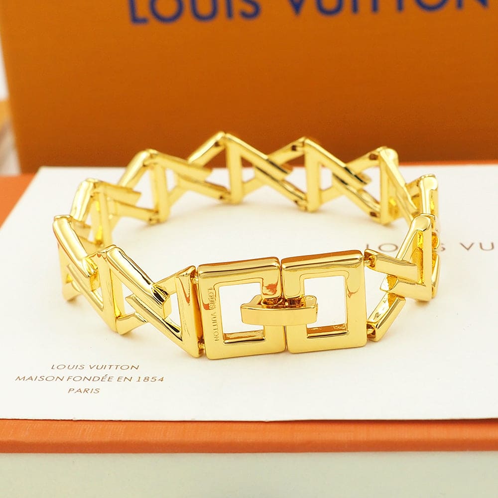 18K Louis Vuitton Volt Curb Chain Large Bracelet