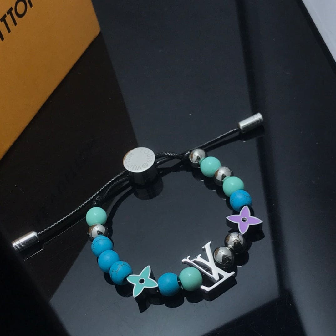 18K Louis Vuitton Star Bracelet