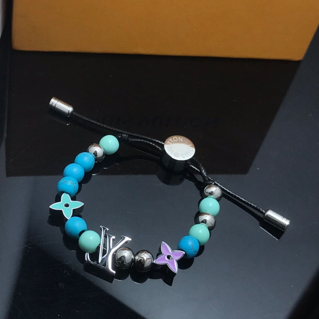 18K Louis Vuitton Star Bracelet