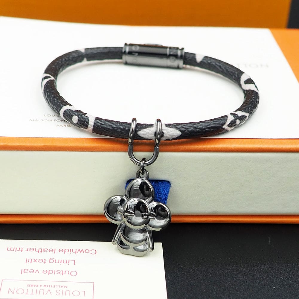18K Louis Vuitton Hang It Bracelet