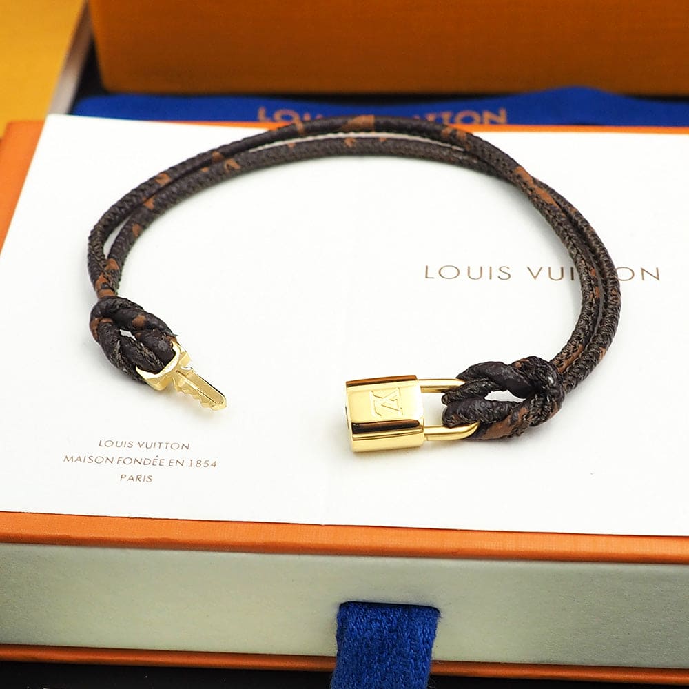 18K Louis Vuitton Lock It Again Bracelet