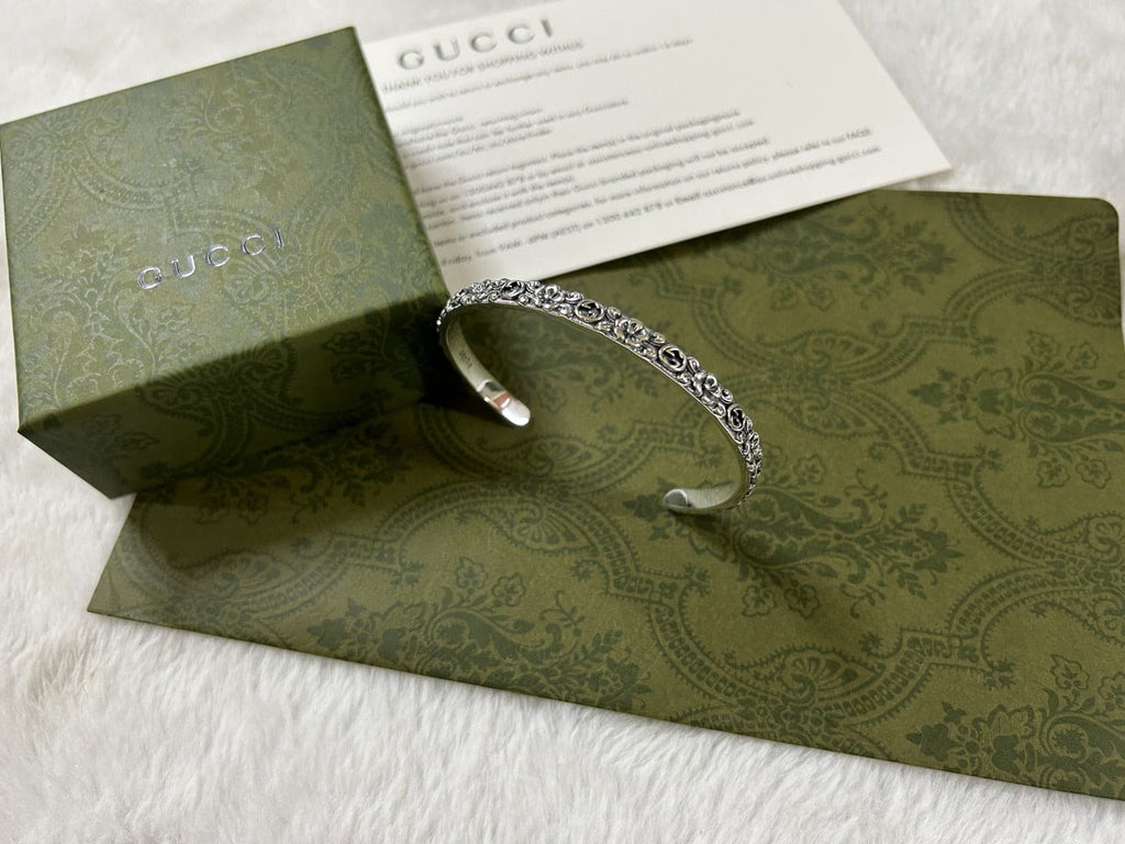 Double Gucci Interlocking Gucci Cuff With Flowers Bracelet