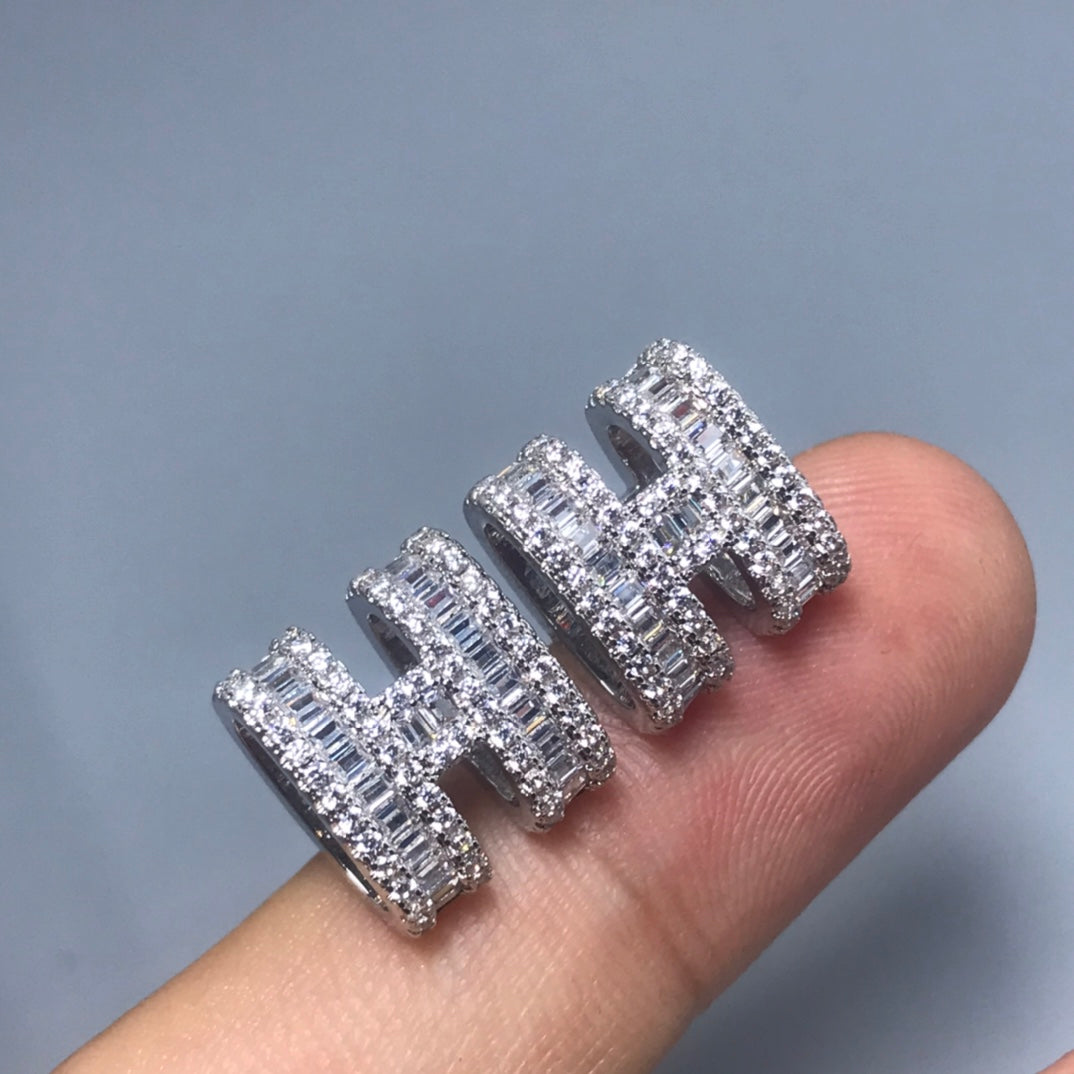 18K Pop Hermes Diamonds Earrings