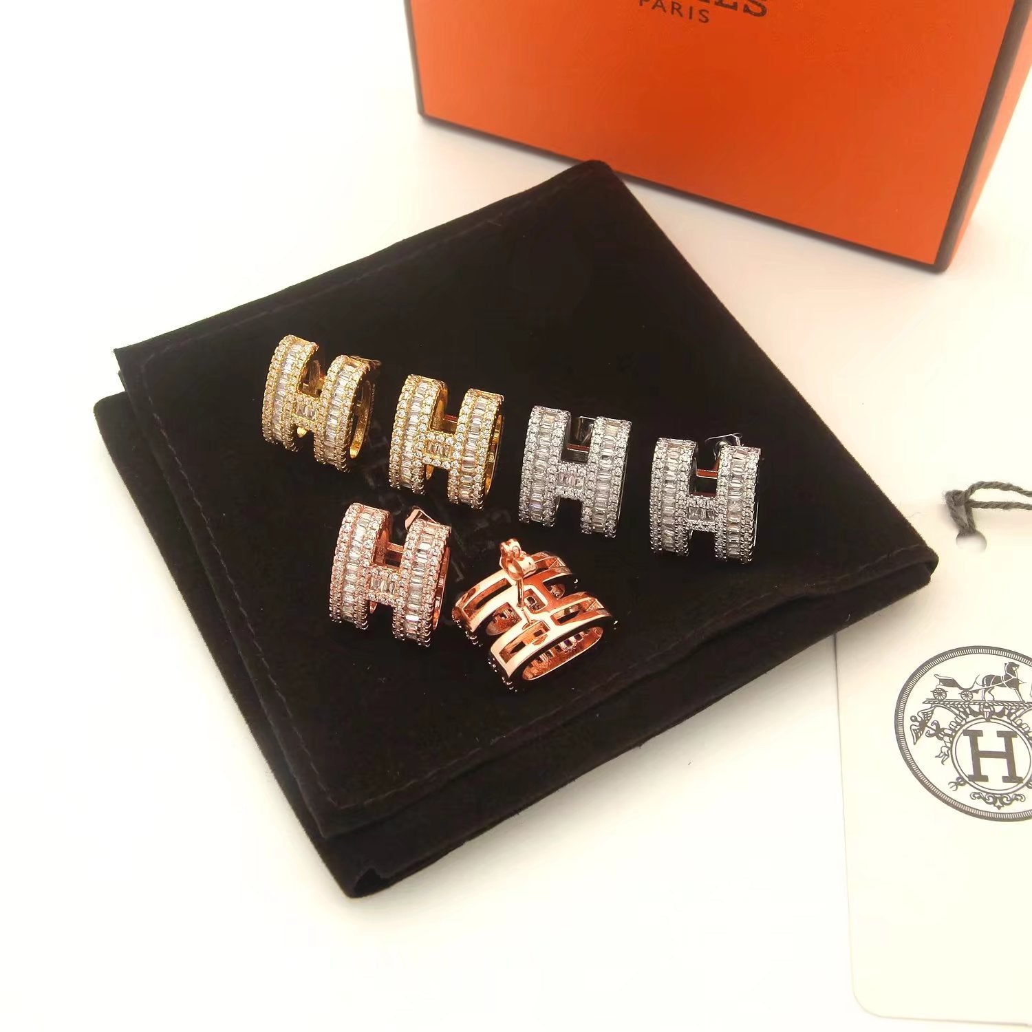 18K Pop Hermes Diamonds Earrings