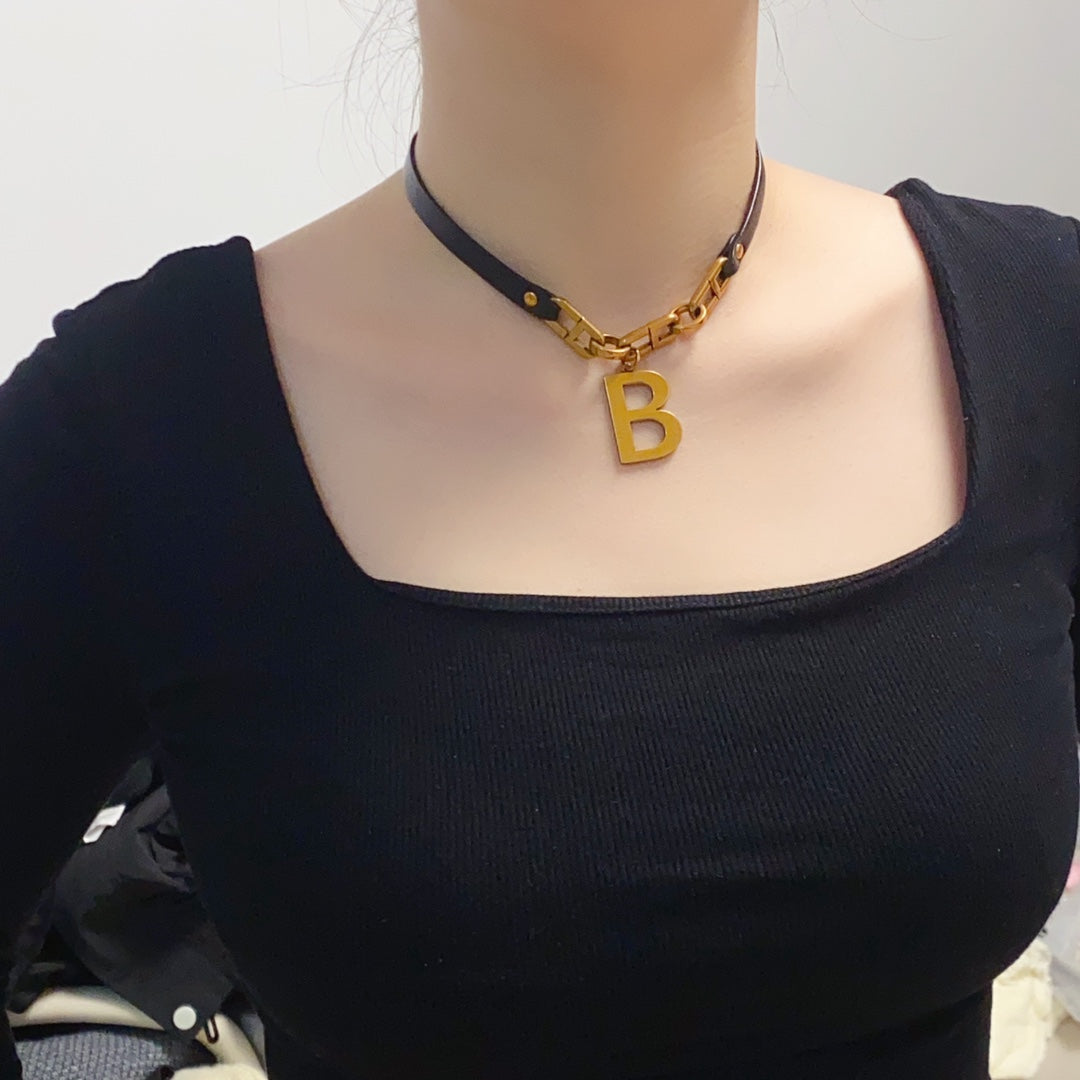 18K Balenciaga Choker Necklace
