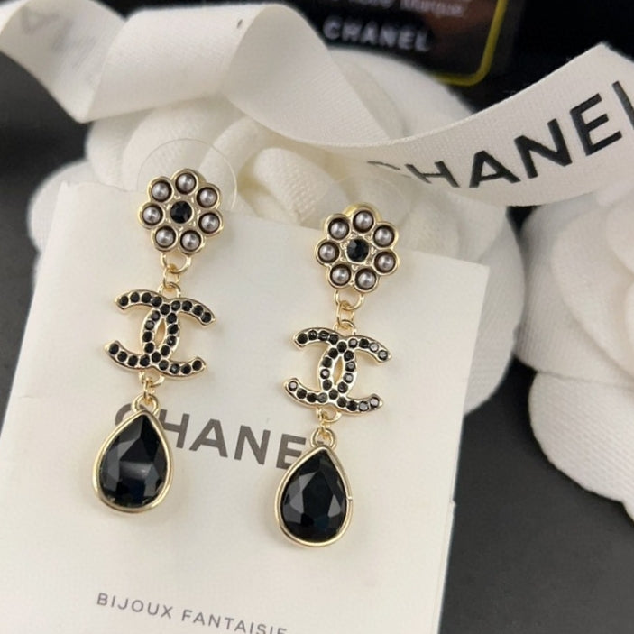 18K  Chanel Black Crystals Earrings