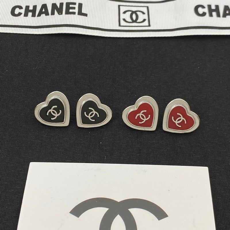 18K  Chanel Black & Red Heart Gold Earrings