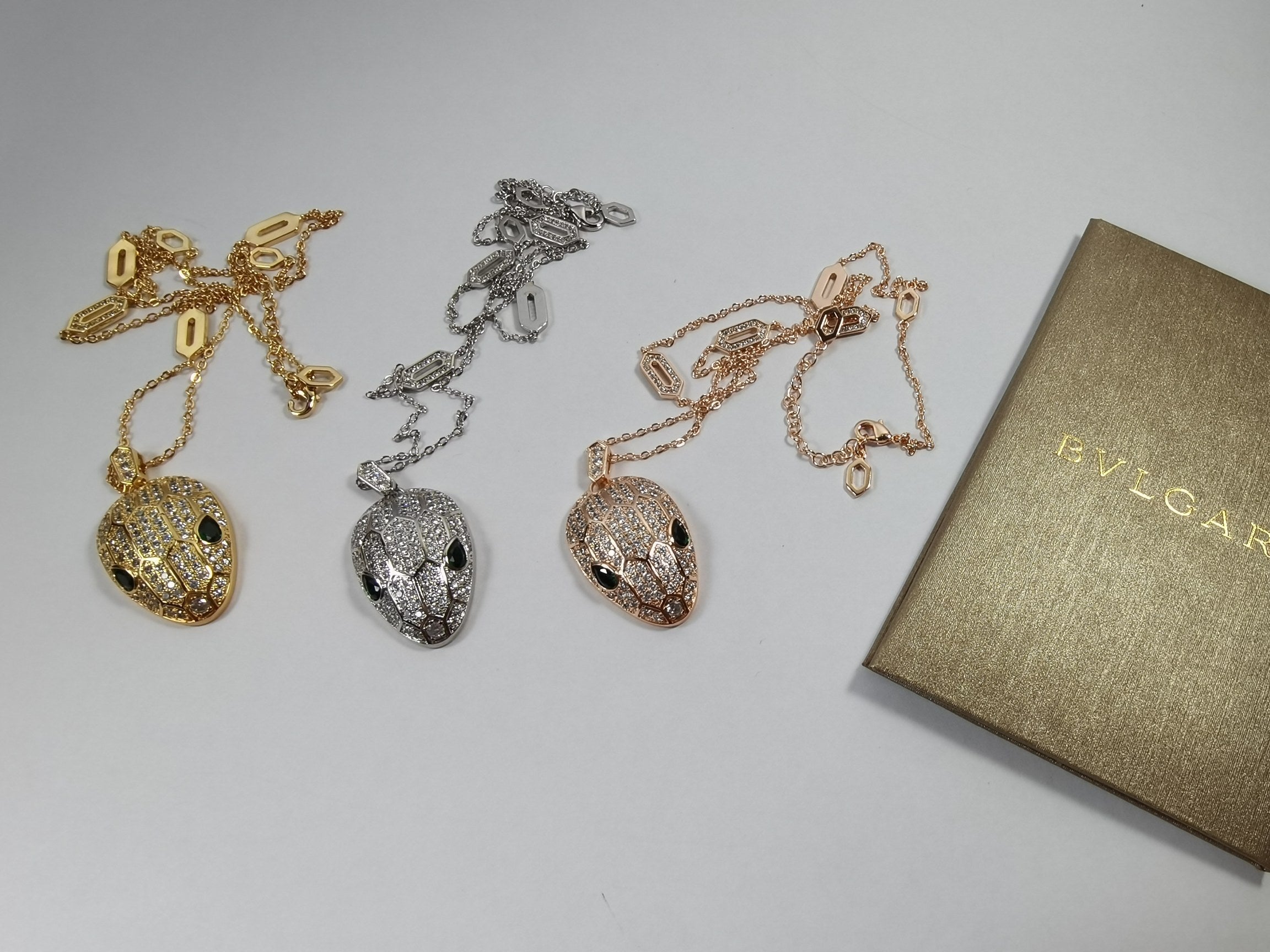 18K BVLGARI Serpenti Emerald Necklace