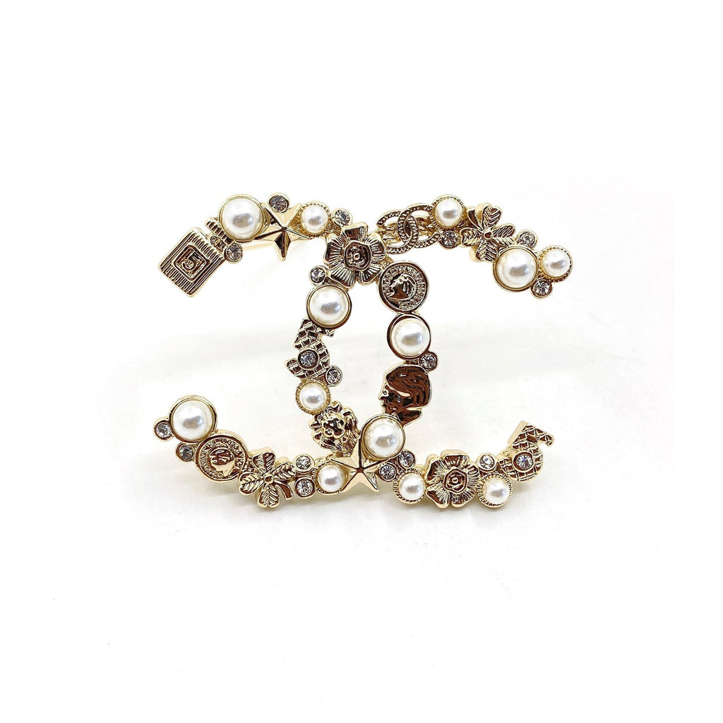 18K  Chanel Pearls Brooch