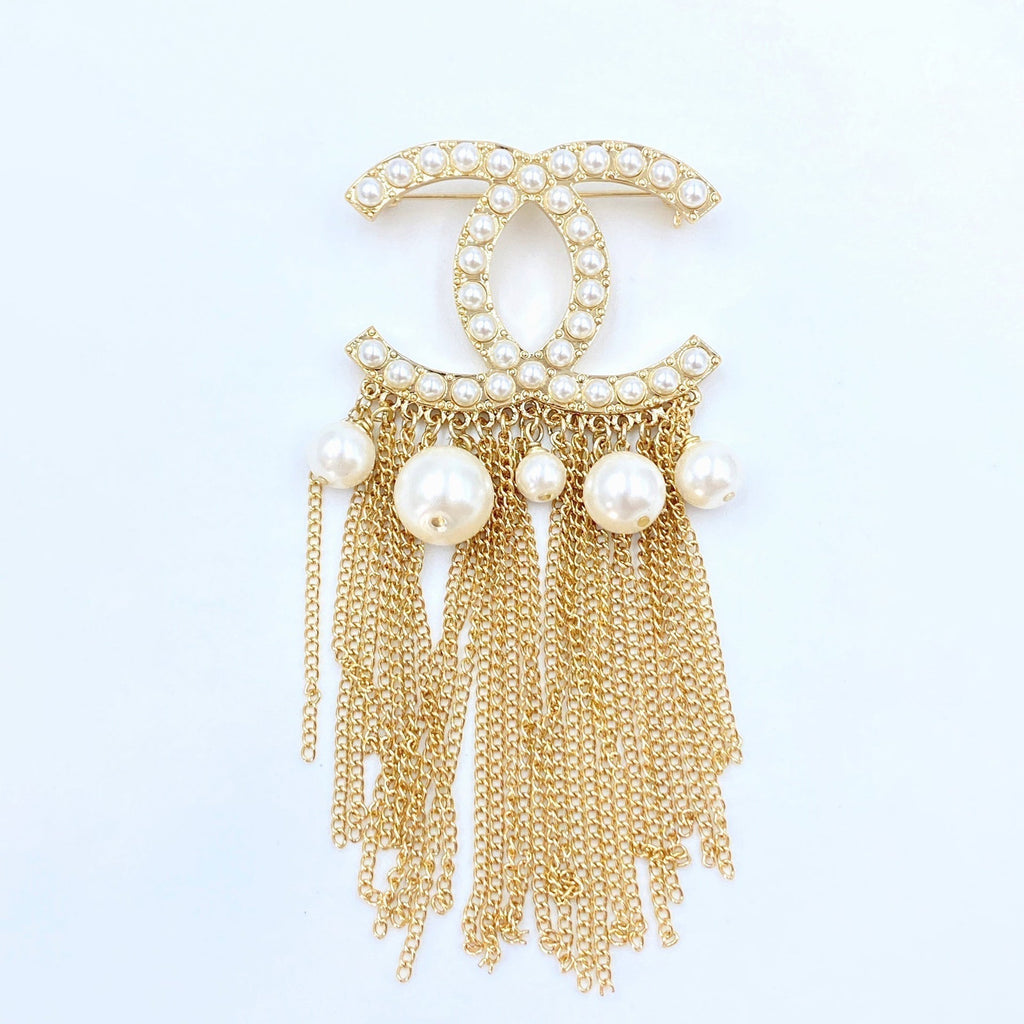 18K  Chanel Pearl Tassel Brooch