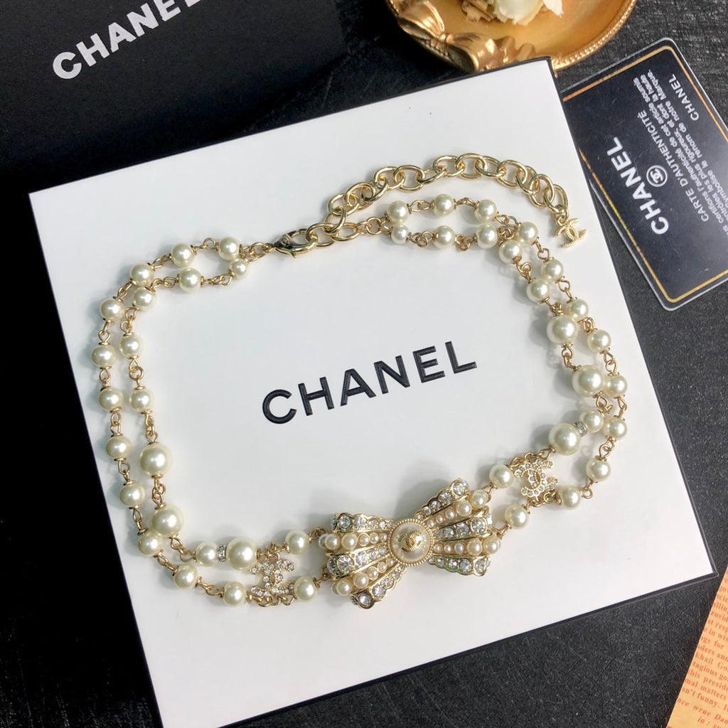 18K  Chanel Bow Choker Necklace