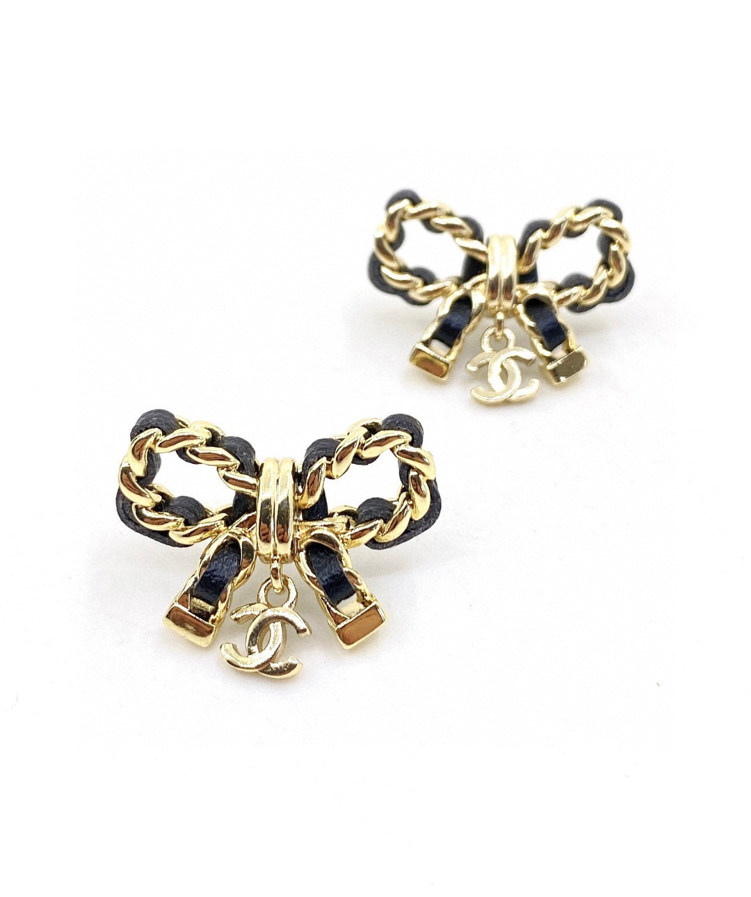 18K  Chanel Bow Tie Strass Earrings
