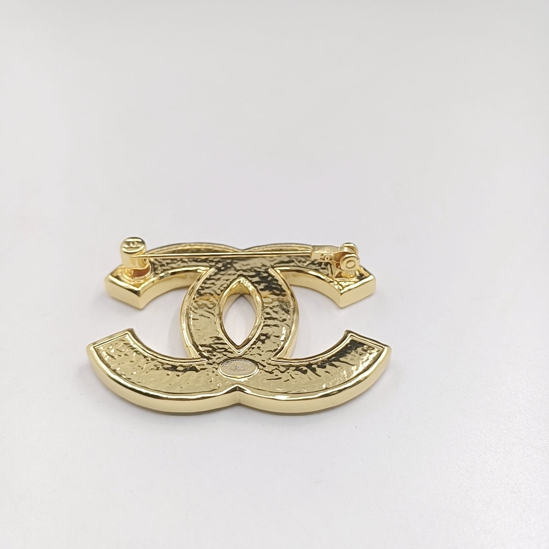 18K  Chanel Black Brooch