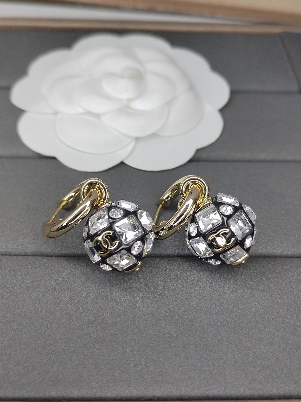 18K  Chanel Ball Crystals Earrings