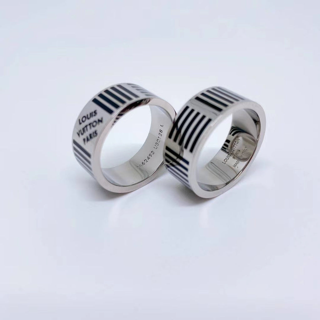 18K Louis Vuitton Damier Black Ring