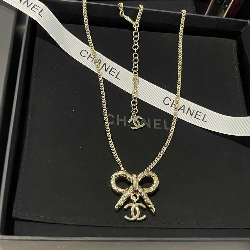 18K  Chanel Gold Bow Tie Necklace