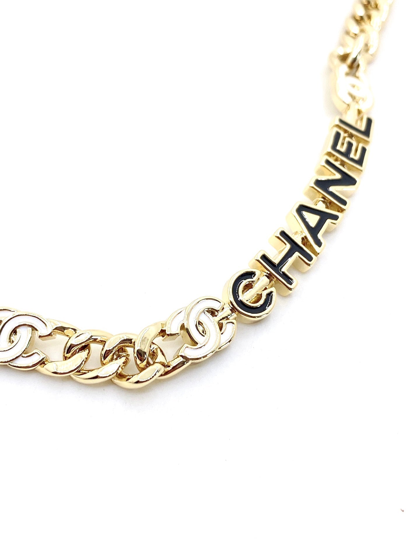 18K  Chanel Chain Choker Necklace
