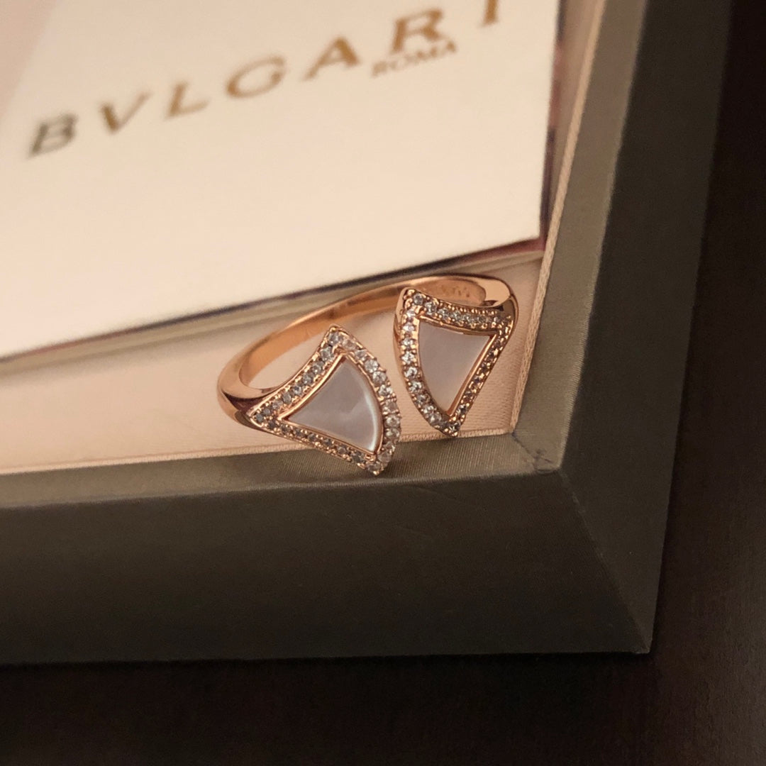 18K BVLGARI BVLGARI Dream Pearl Ring