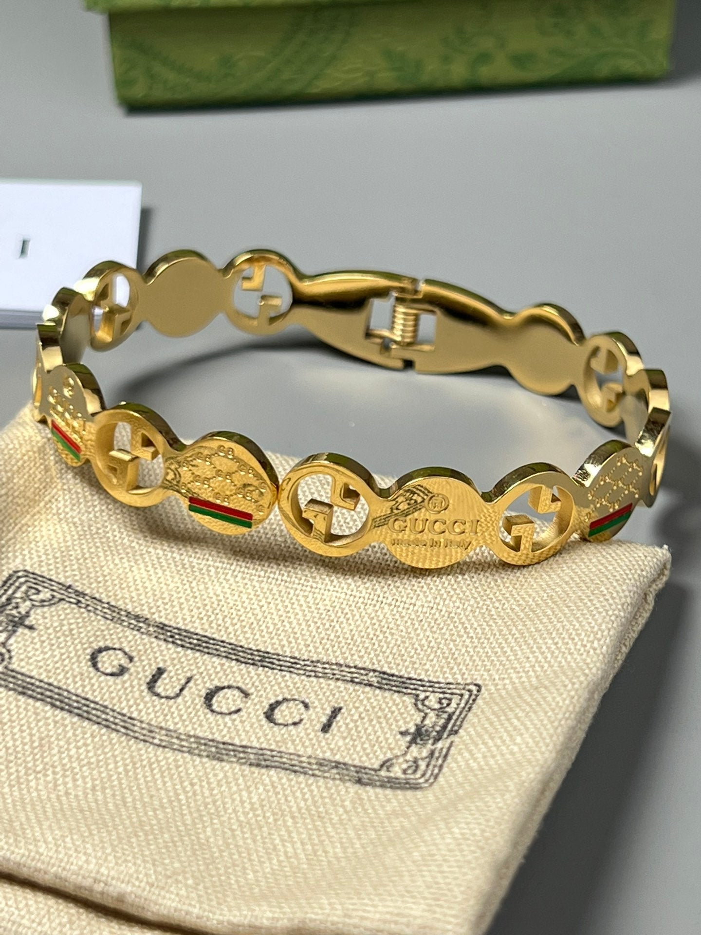 18K Double Gucci Vintage Bracelet