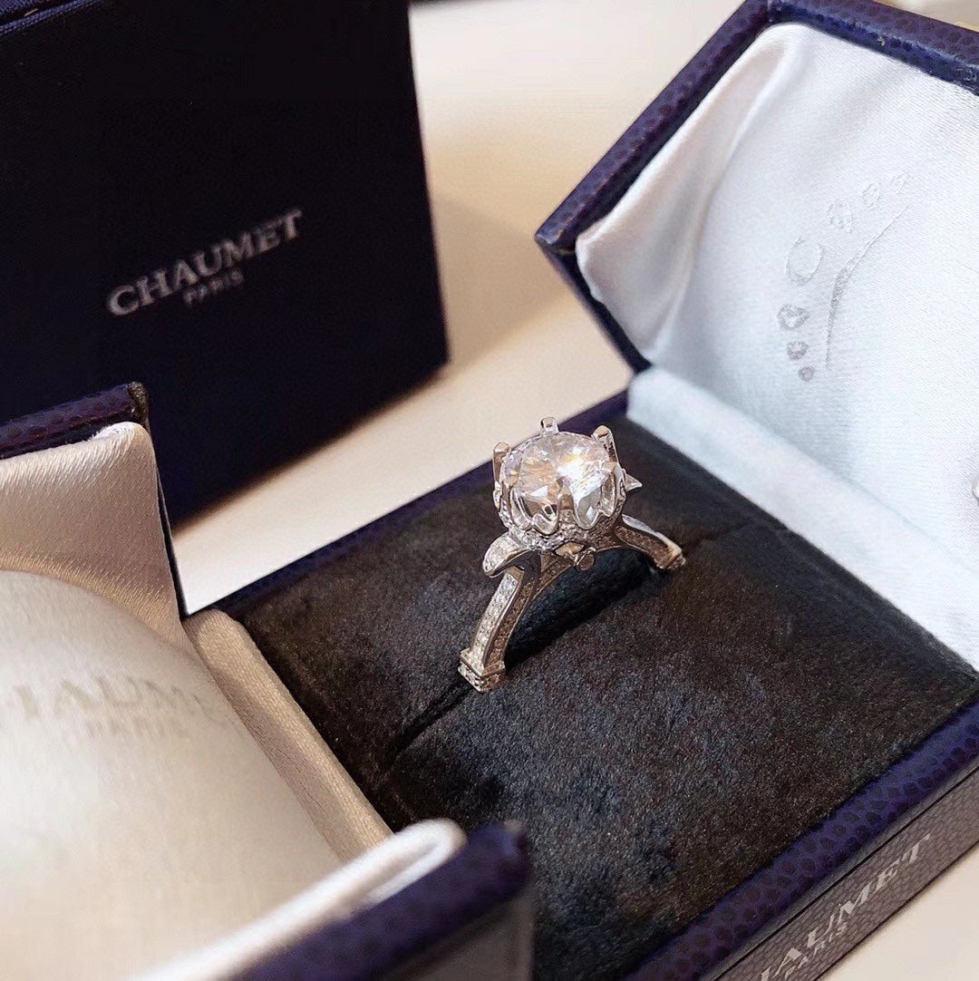 18K Jos¨¦phine Ring