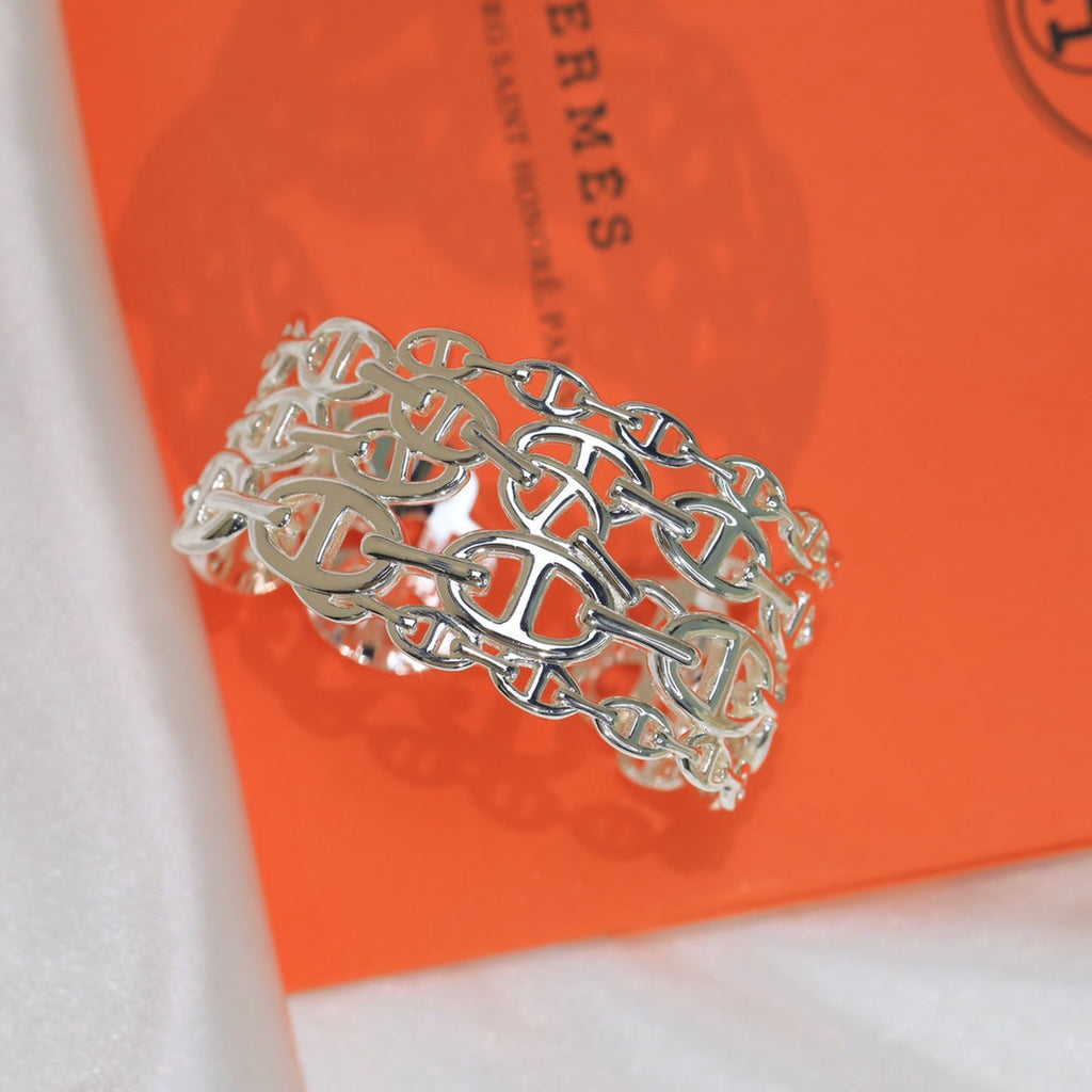 18K Chaine D'Ancre Wide Cutwork Hermes Bracelet