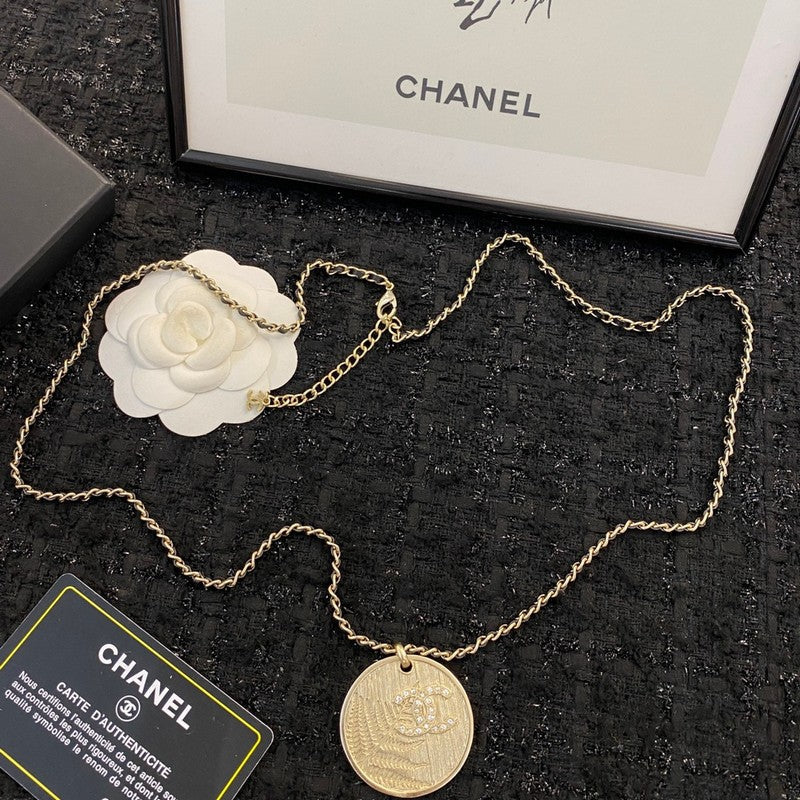 18K  Chanel 22S Vintage Necklace