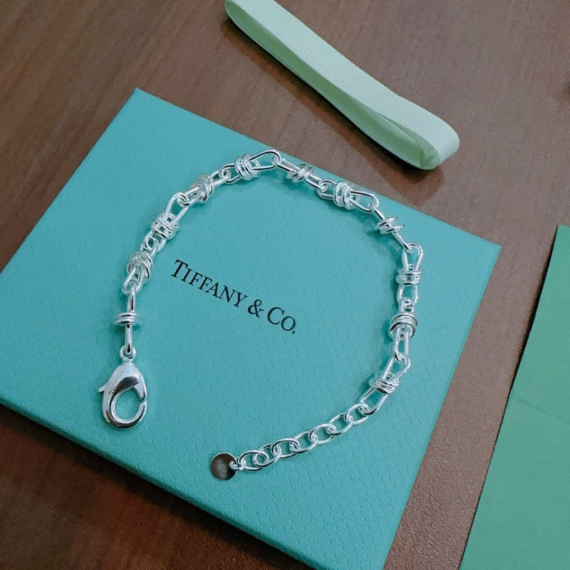 18K Return to Tiffany Lock Bracelet