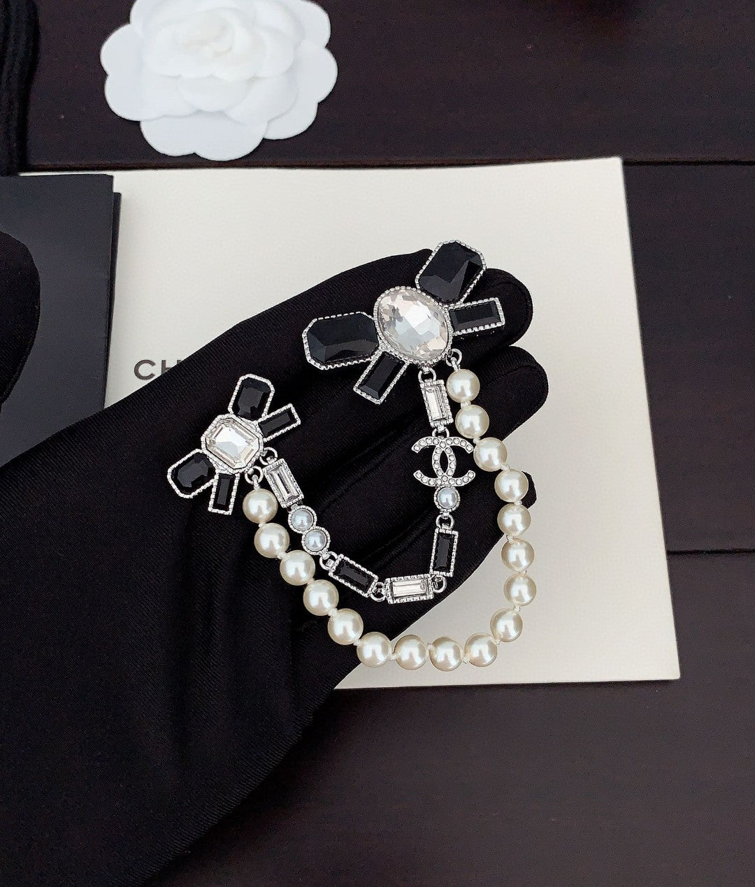 18K  Chanel Black Bow Pearls Brooch
