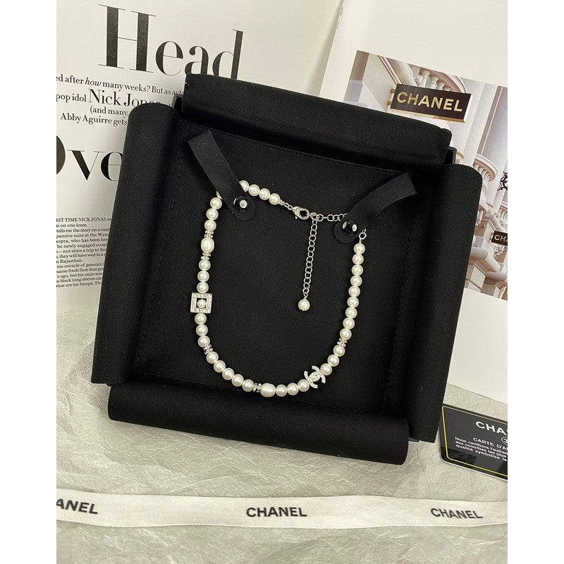 18K  Chanel Pearl Necklace