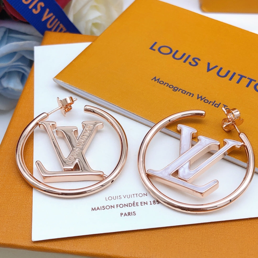 18K Louis Vuitton Louise Hoop Pearls Earrings
