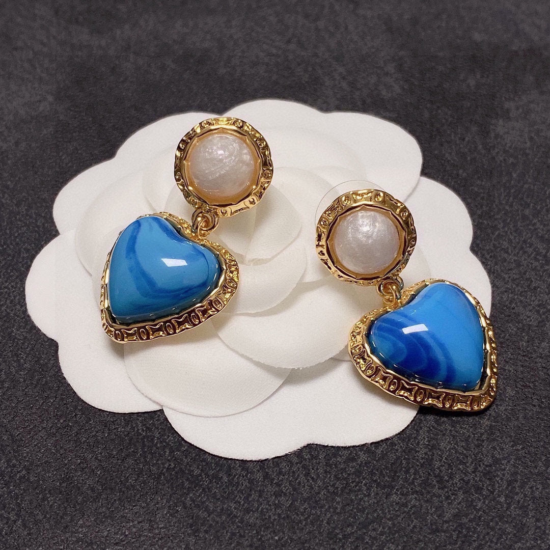 18K  Chanel Blue Heart Pearl Earrings