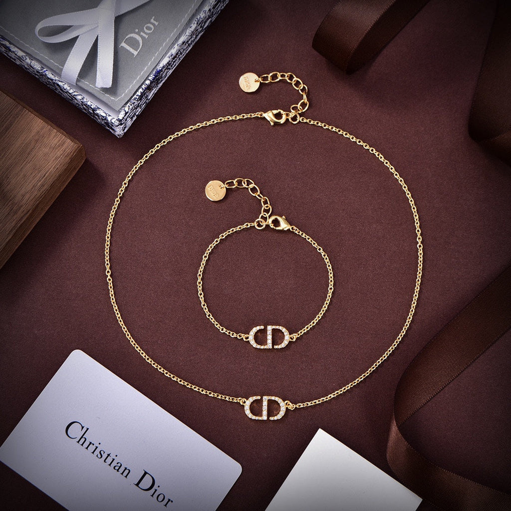 18K Petit Dior Bracelet