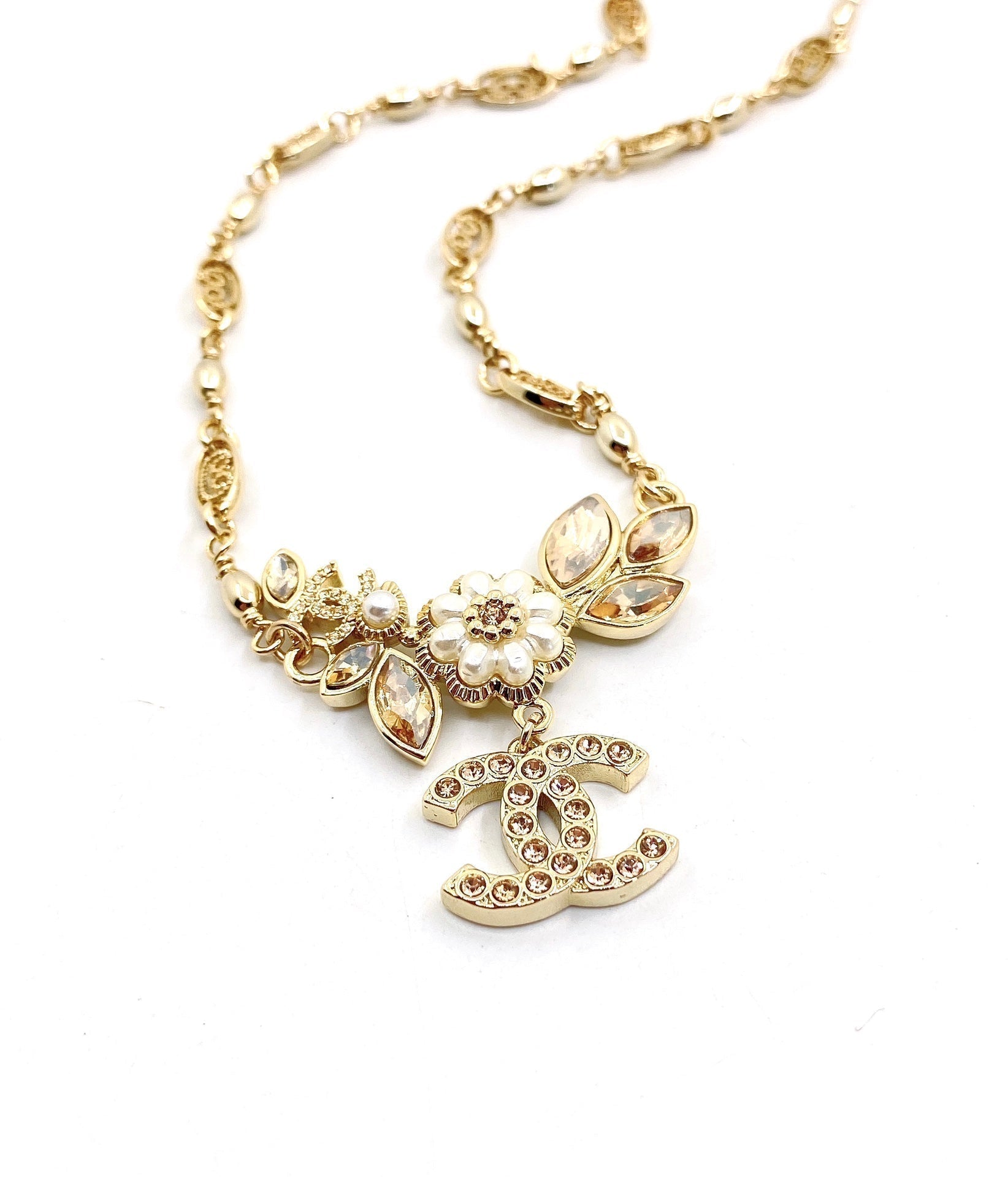 18K  Chanel Flower Pendant Necklace