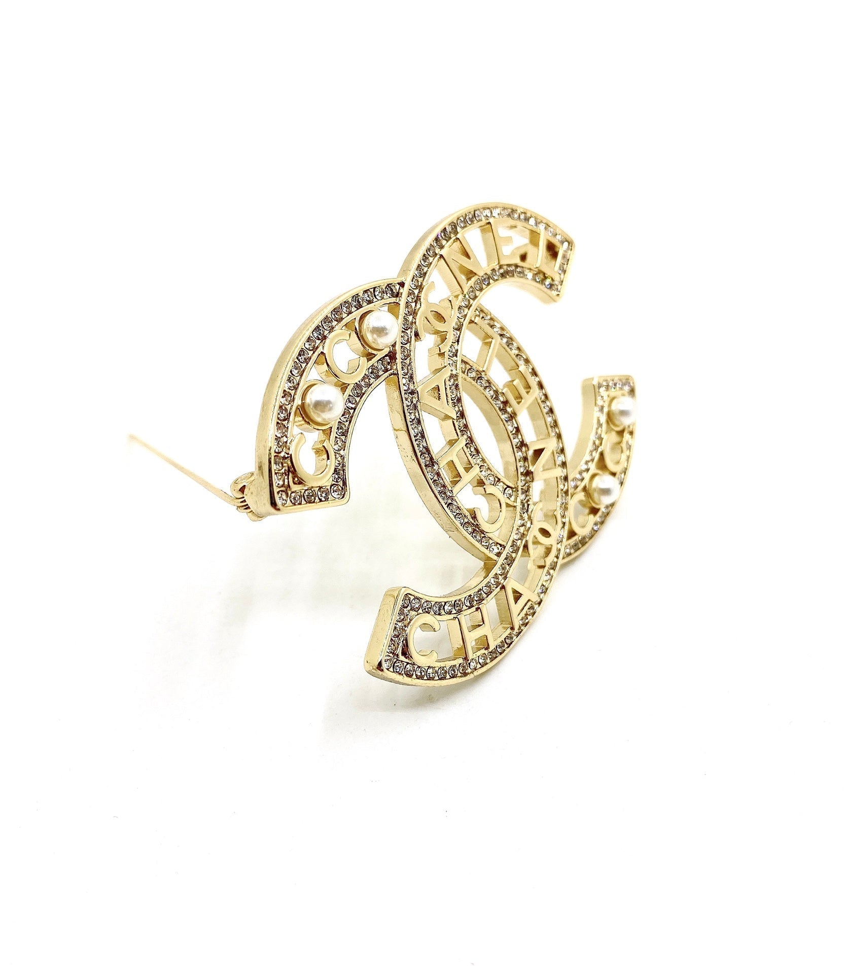 18K  Chanel Script Diamonds Brooch