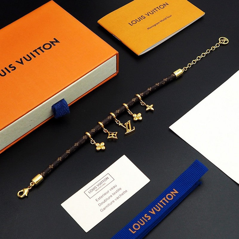 18K Louis Vuitton Blooming Bracelet