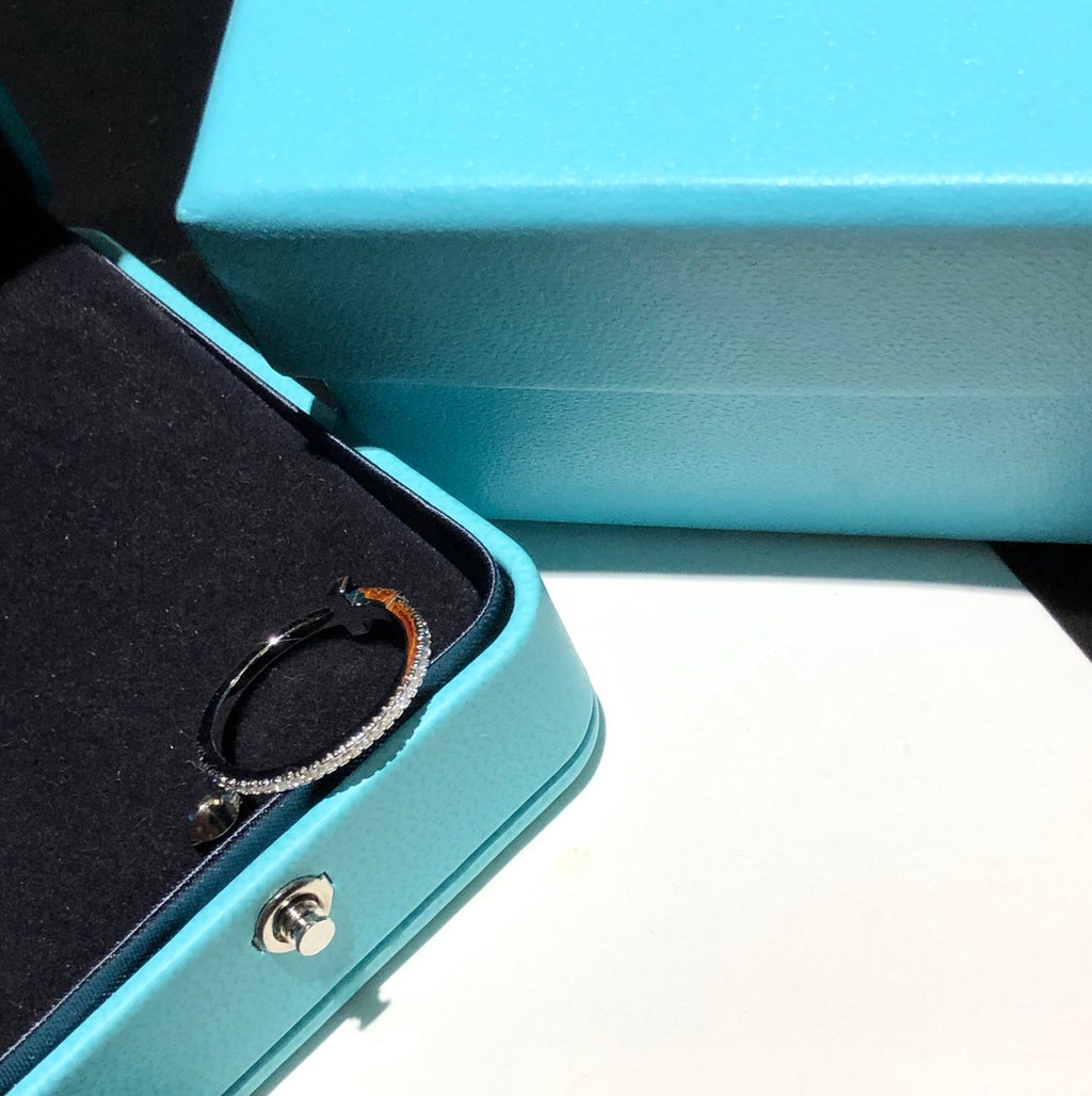 18K Tiffany Diamond Wire  Ring