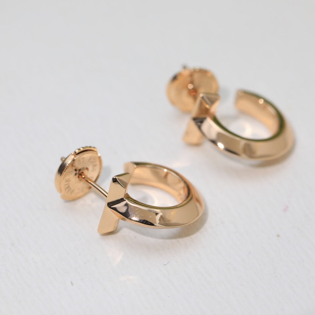 18K Tiffany Hoop Earrings