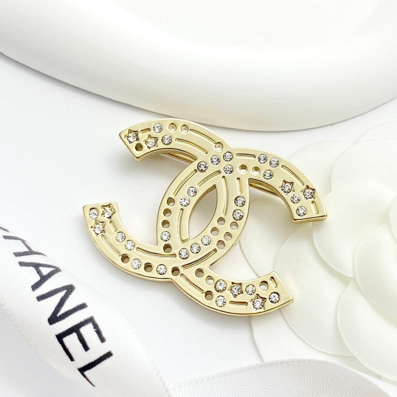 18K  Chanel 24A Diamond Gold Brooch