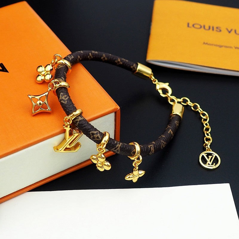 18K Louis Vuitton Blooming Bracelet