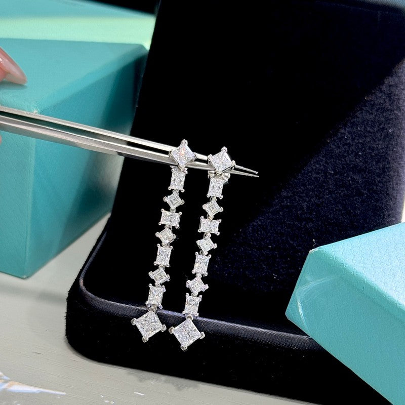 18K Tiffany Diamond Earrings