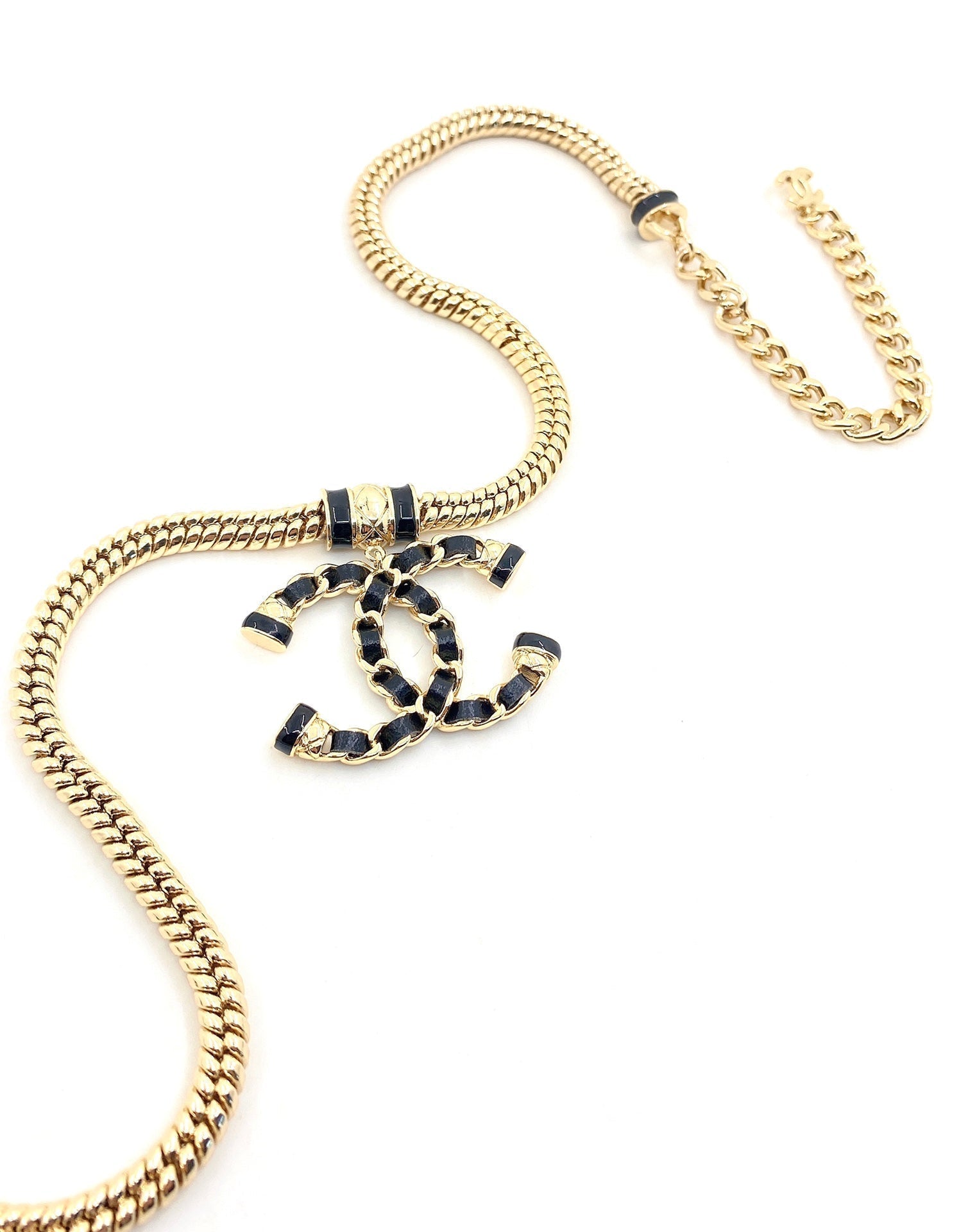 18K  Chanel Leather Chain Necklace